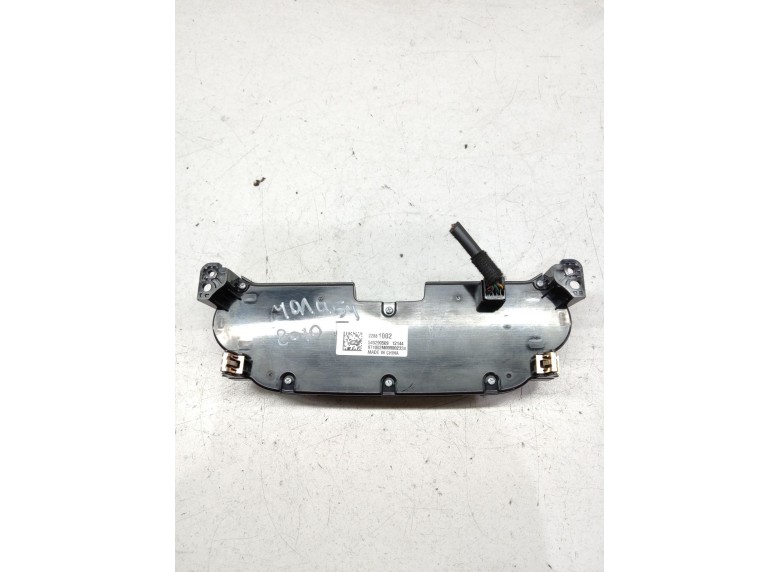 Панель управления магнитолой к Панель управления магнитолой к Chevrolet Malibu undefined г. Malibu