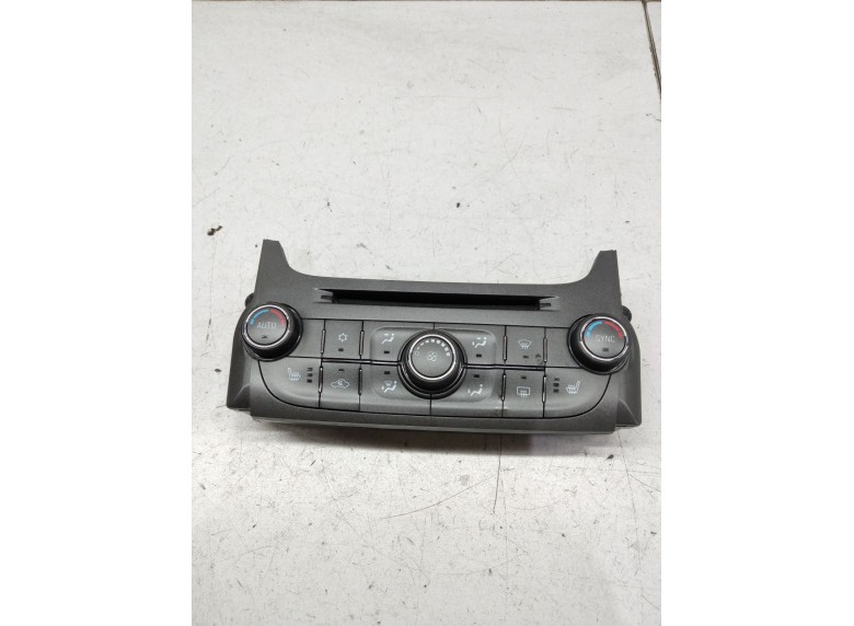 Блок управления печки/климат-контроля к Chevrolet Malibu