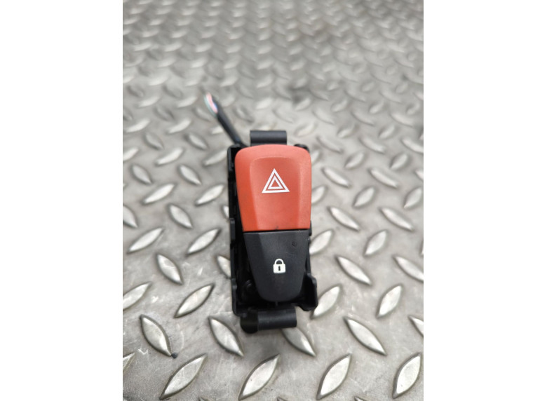 Кнопка аварийной сигнализации к Renault Megane, 2010г.