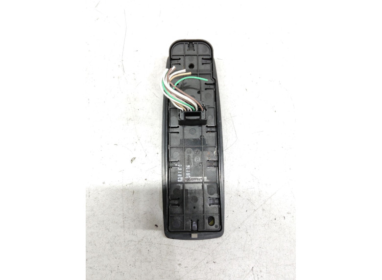 Блок управления стеклоподъемниками к Renault Laguna, 2010г.