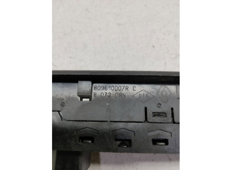 Блок управления стеклоподъемниками к Renault Laguna, 2010г.