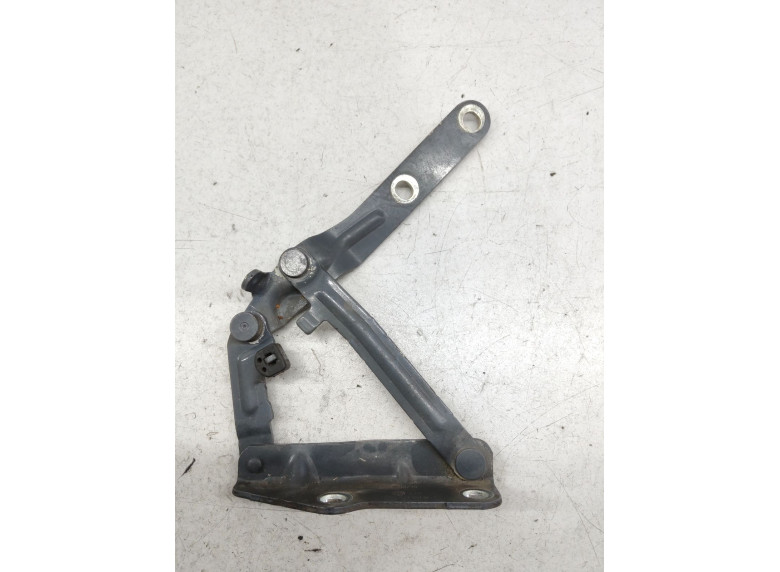 Петля капота левая к Volkswagen Transporter, 2010г.