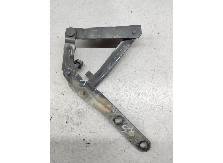 Петля капота левая к Volkswagen Transporter, 2010г.