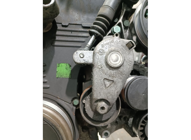 Натяжитель ремня генератора к Volkswagen Golf, 1999г.