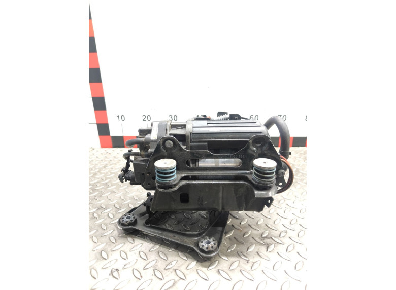 Компрессор пневмоподвески к Land-Rover Range Rover, 2023г.