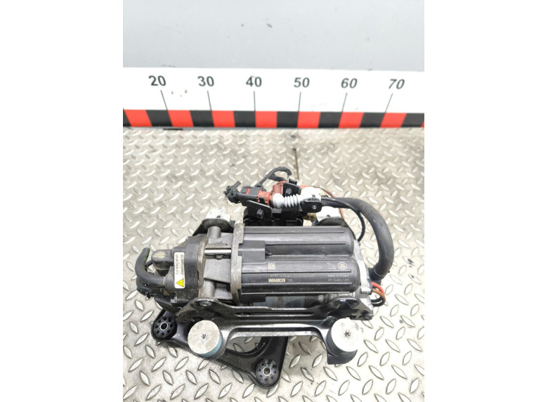 Компрессор пневмоподвески к Land-Rover Range Rover, 2023г.