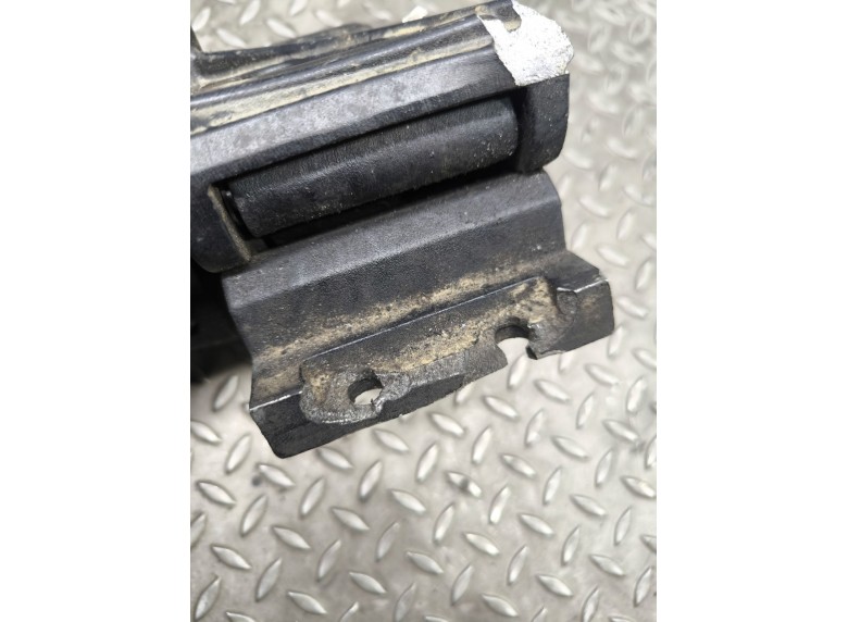 Кронштейн подножки к Кронштейн подножки к Land-Rover RangeRover undefined г. Range Rover