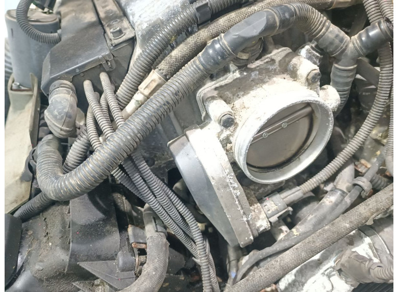Заслонка дроссельная к BMW 7 E65/E66, 2003г.