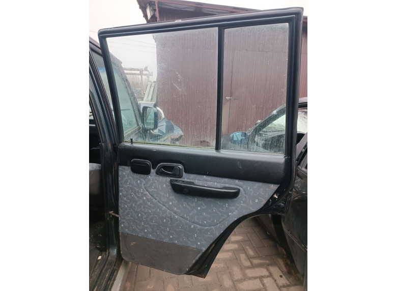 Дверь задняя правая к Hyundai Galloper, 1999г.