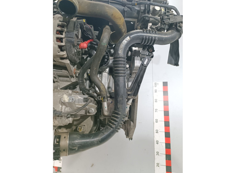 Патрубок впускного коллектора к Dacia Logan MCV Stepway, 2018г.