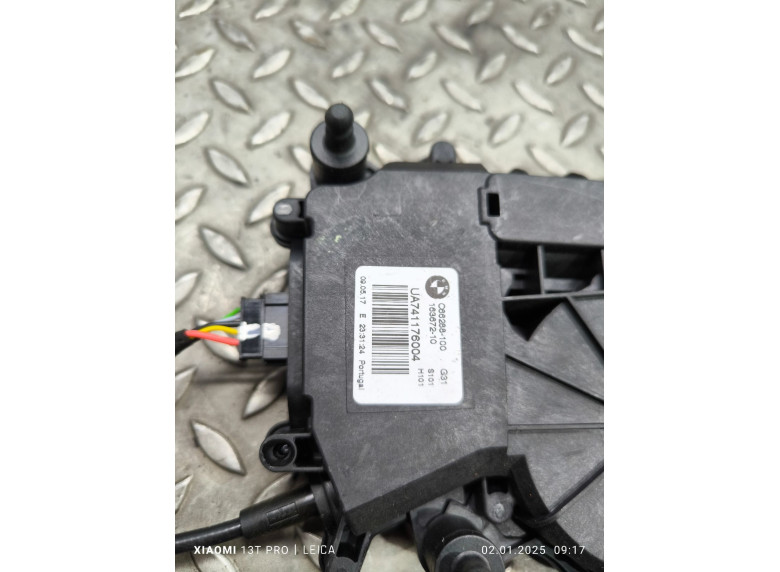 Доводчик крышки багажника к BMW 5 G30/G31, 2017г.