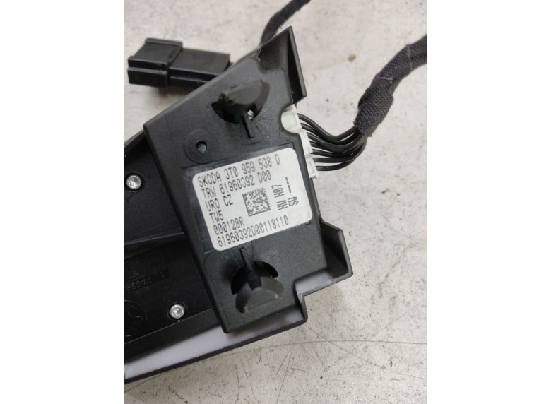 Кнопки руля к Skoda Superb, 2010г.