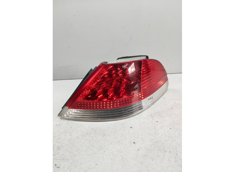Фонарь задний правый к BMW 7 E65/E66, 2003г.