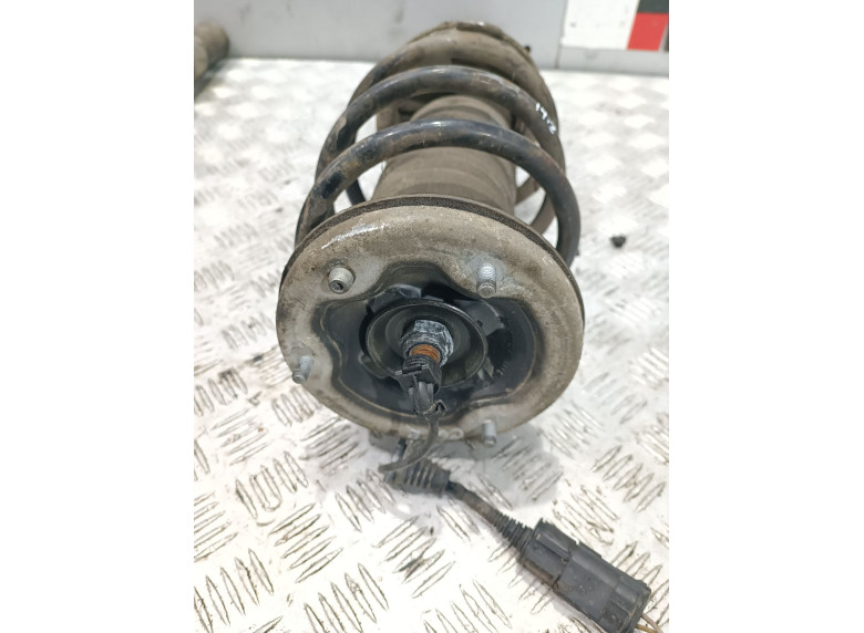 Опора амортизатора верхняя (чашка) к BMW 7 E65/E66, 2003г.