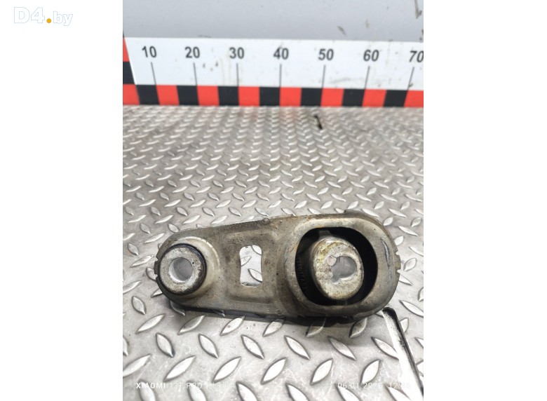 Подушка крепления КПП к Renault Kadjar undefined г.