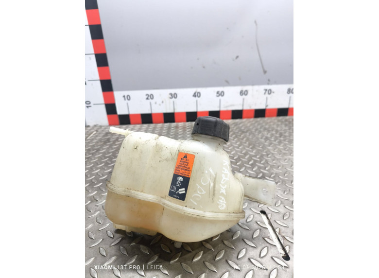 Бачок расширительный к Renault Kadjar, 2015г.