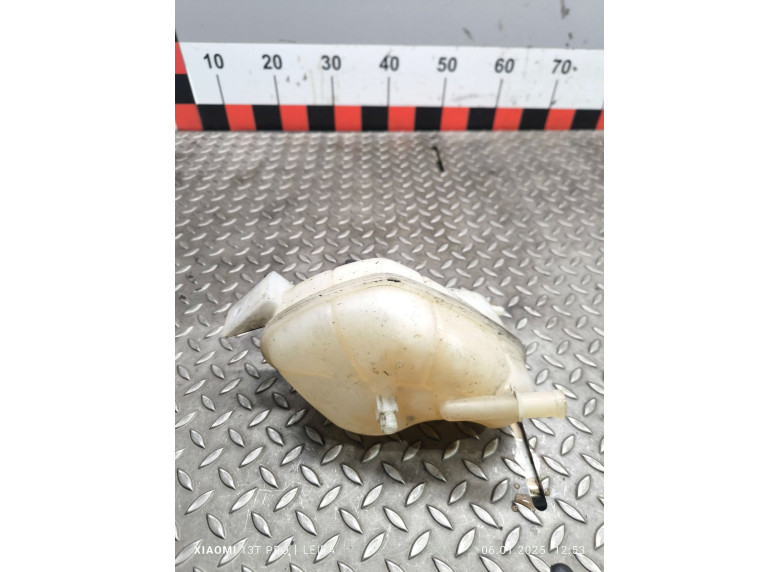 Бачок расширительный к Renault Kadjar, 2015г.