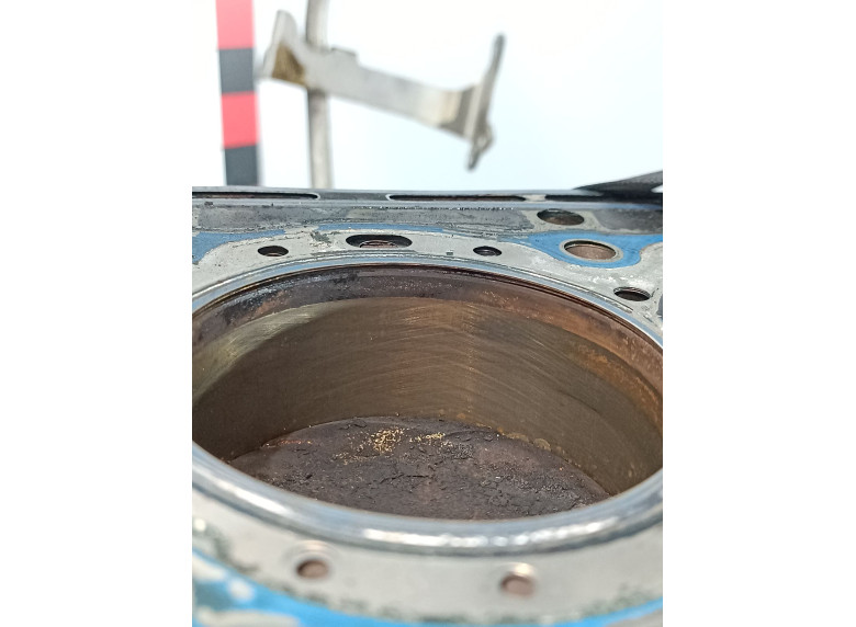 Блок цилиндров к Mercedes C W203, 2005г.