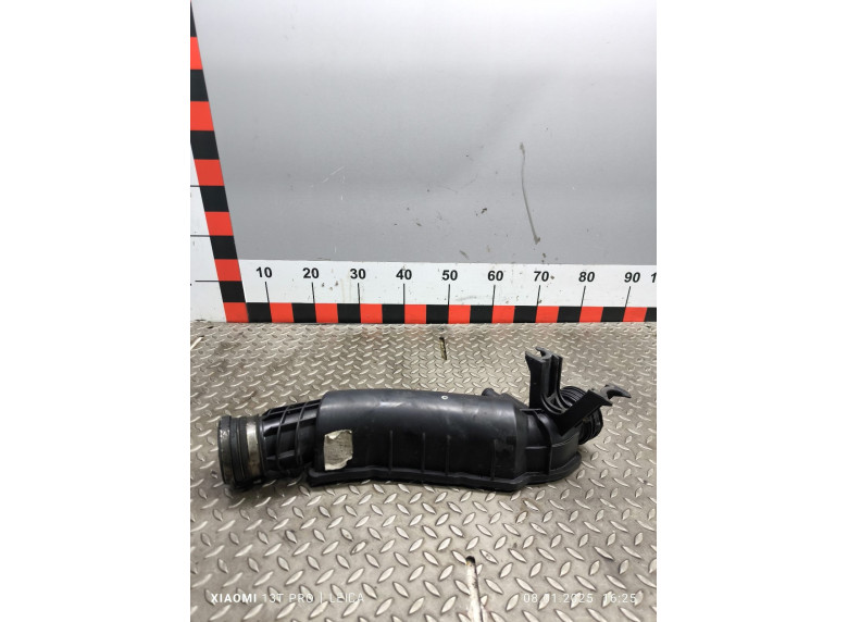 Патрубок интеркулера к Mercedes C W203, 2005г.