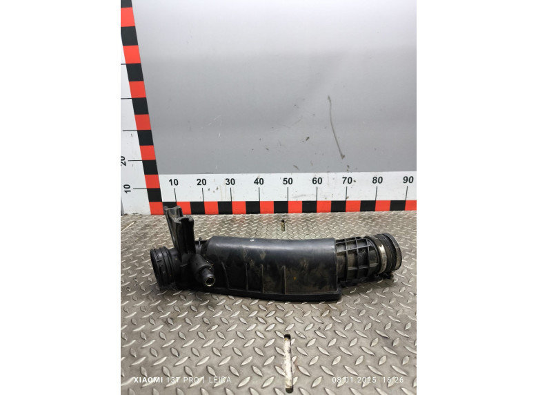 Патрубок интеркулера к Mercedes C W203, 2005г.