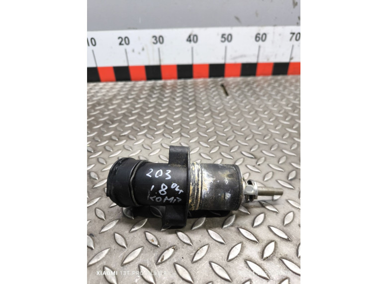 Корпус термостата к Mercedes C W203, 2005г.