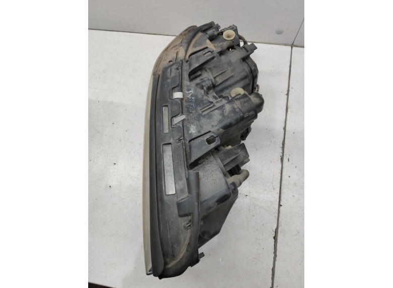Фара правая к BMW 7 E65/E66, 2003г.