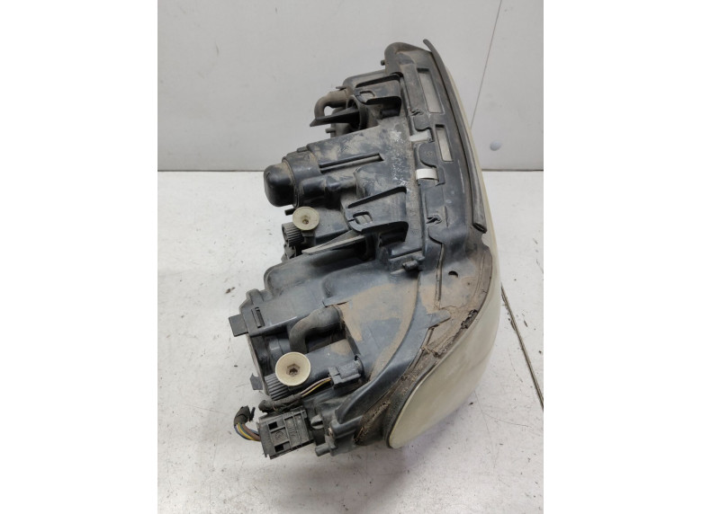 Фара правая к BMW 7 E65/E66, 2003г.