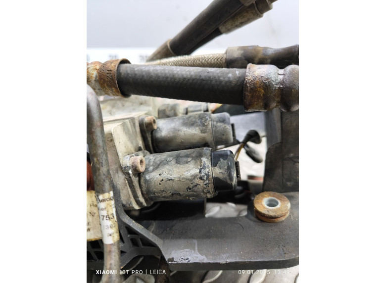 Блок клапанов активного стабилизатора к BMW 7 E65/E66, 2003г.