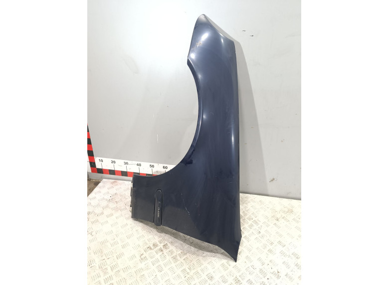 Крыло переднее левое к Mercedes C W203, 2004г.