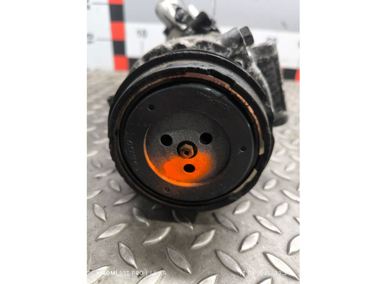 Компрессор кондиционера к Mercedes B W245, 2006г.