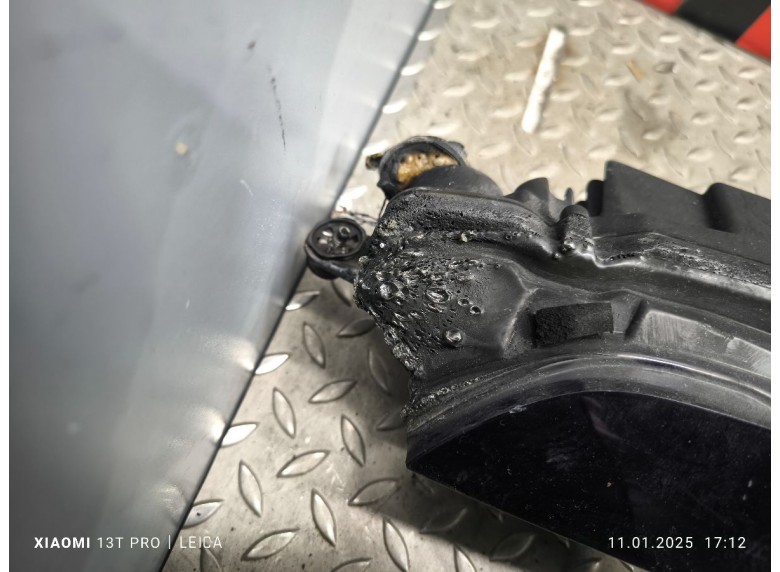 Фонарь задний правый к Фонарь задний правый к Land-Rover RangeRover undefined г. Range Rover