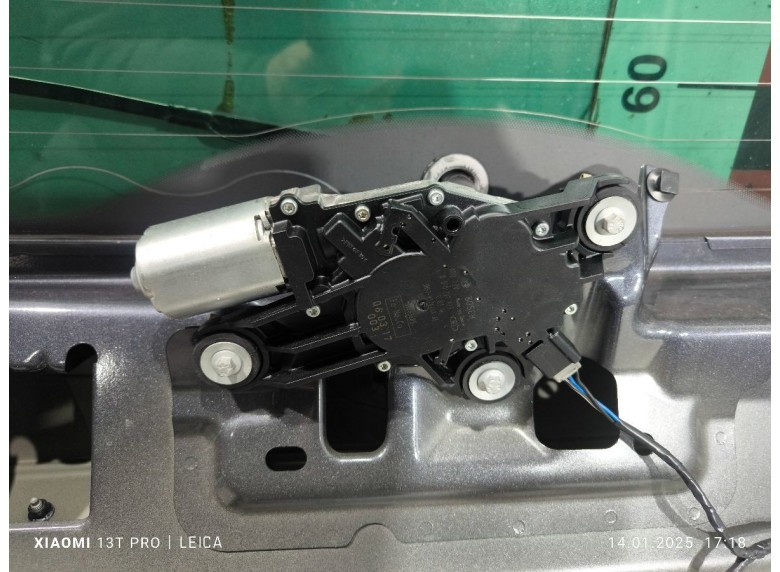 Моторчик заднего стеклоочистителя (дворника) к Моторчик заднего стеклоочистителя (дворника) к Ford S-Max undefined г. S-Max