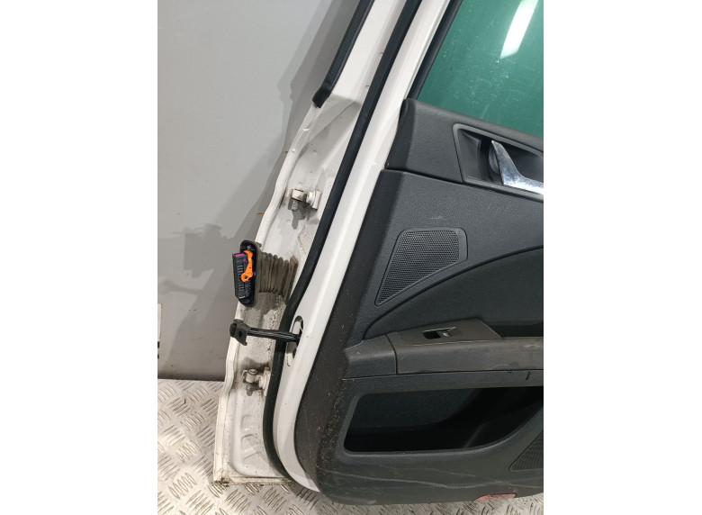 Дверь задняя правая к Skoda Superb, 2010г.