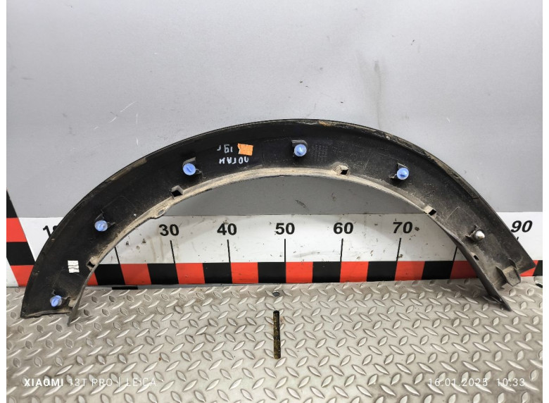 Молдинг крыла переднего правого к Dacia Logan MCV Stepway, 2019г.