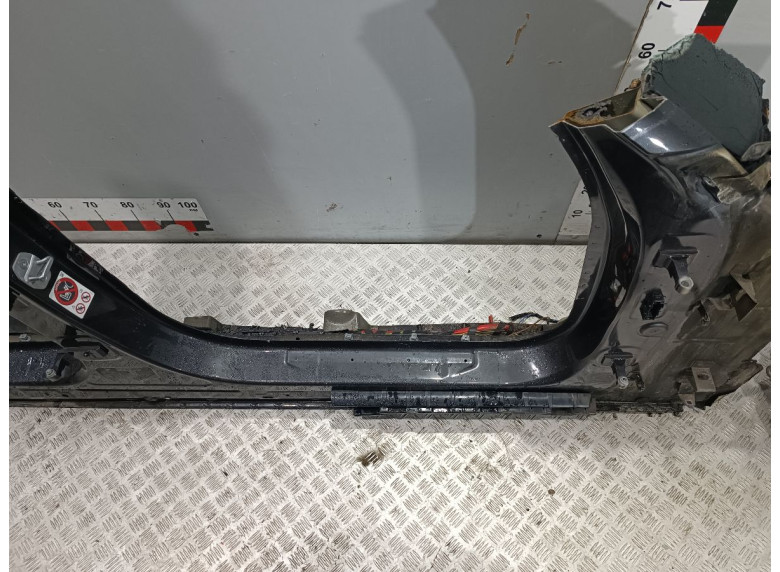 Порог правый к BMW 5 G30/G31, 2017г.