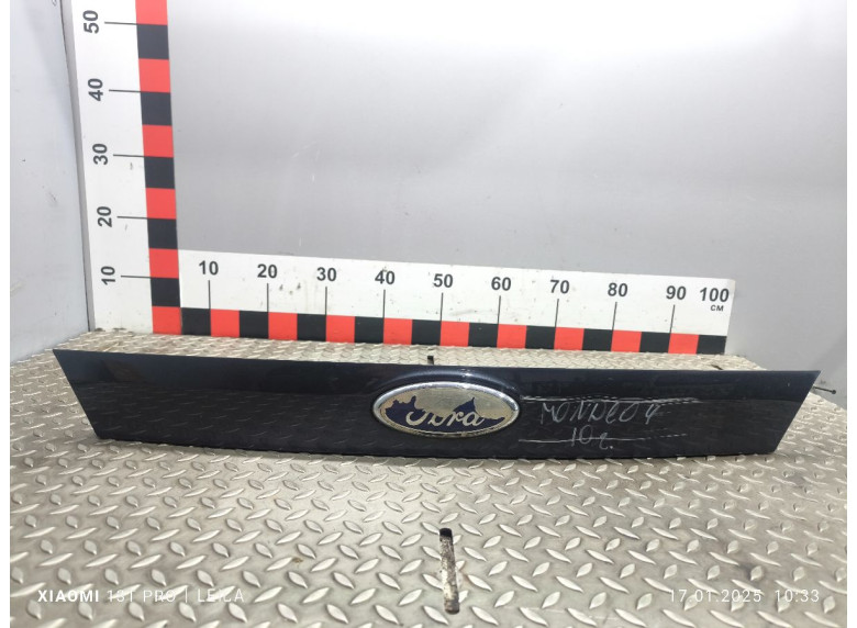 Накладка подсветки номера к Ford Mondeo, 2010г.