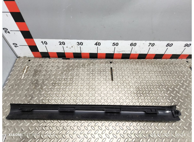 Накладка на порог к Mercedes SLK, 2011г.