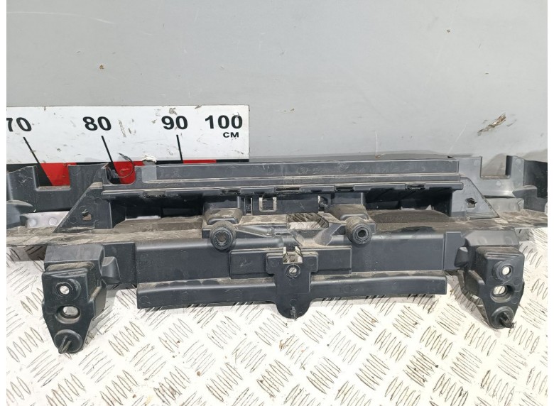 Кронштейн крепления бампера заднего к Кронштейн крепления бампера заднего к Land-Rover RangeRover undefined г. Range Rover