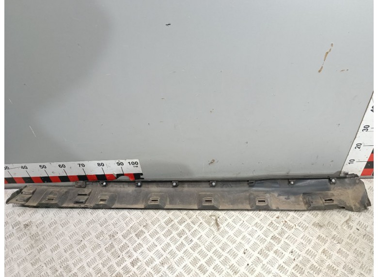 Накладка на порог к Dacia Logan MCV Stepway