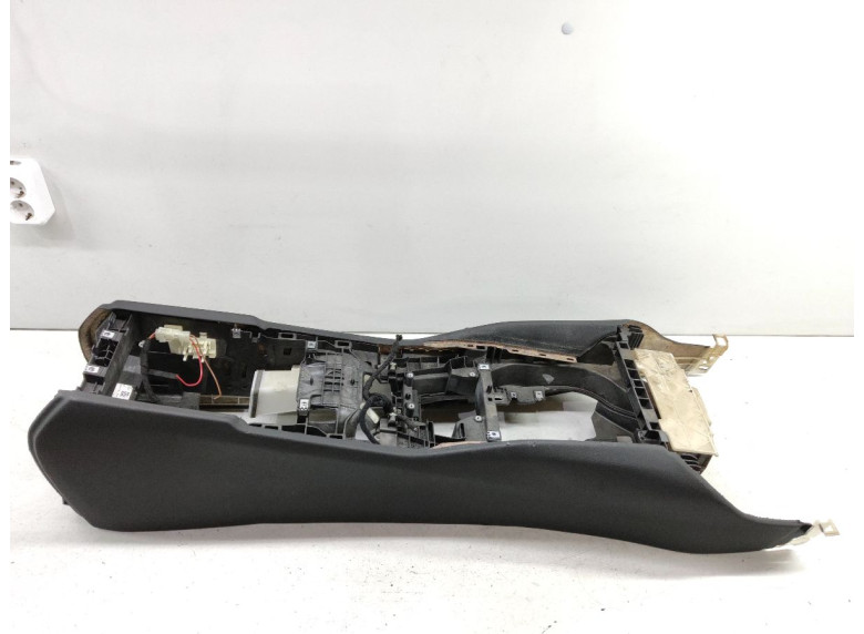 Консоль салона (кулисная часть) к BMW 5 G30/G31, 2017г.