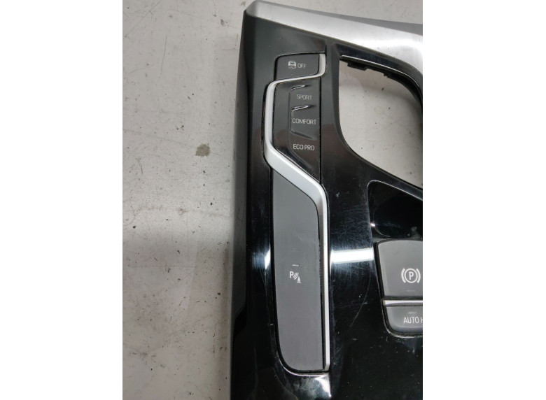 Кнопка парктроника к BMW 5 G30/G31, 2017г.