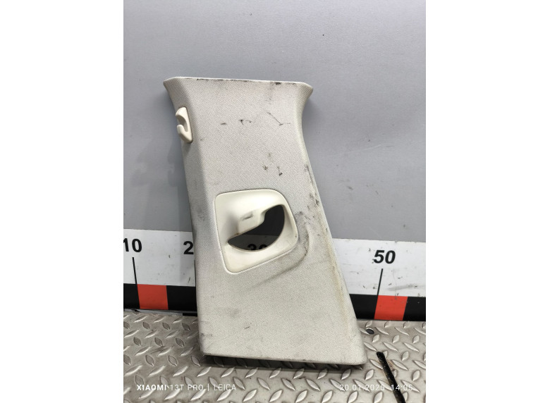 Обшивка стойки центральной левой к BMW 5 G30/G31, 2017г.