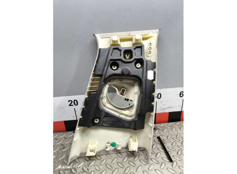 Обшивка стойки центральной левой к BMW 5 G30/G31, 2017г.