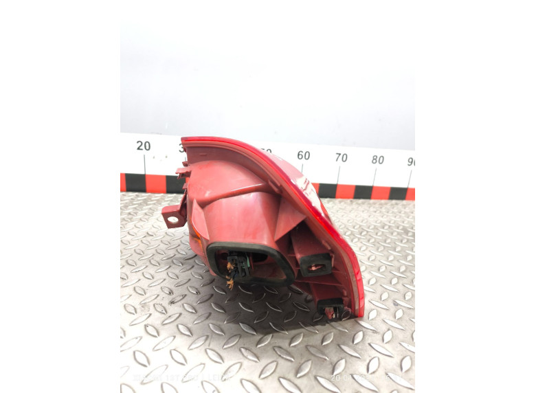 Фонарь задний левый к Volkswagen Passat, 2006г.