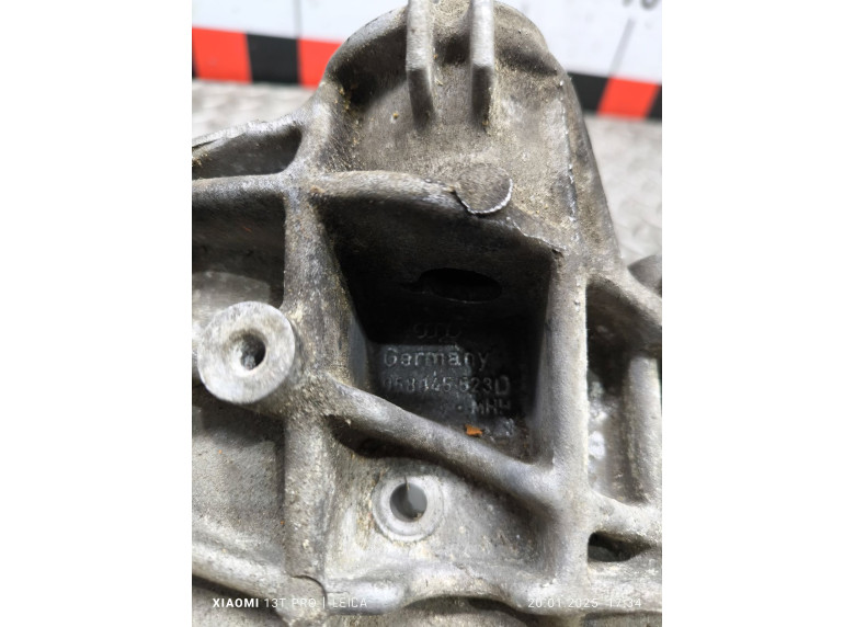 Кронштейн генератора к Volkswagen Passat, 1998г.