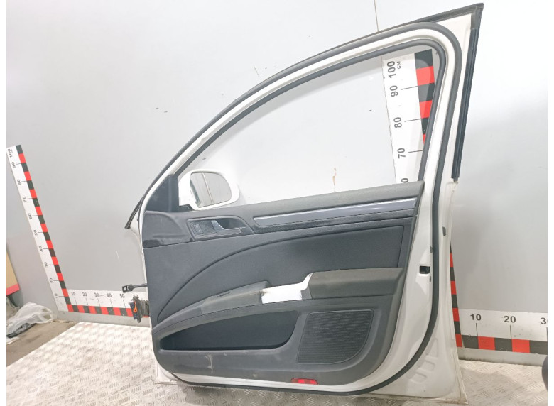 Дверь передняя правая к Skoda Superb, 2010г.