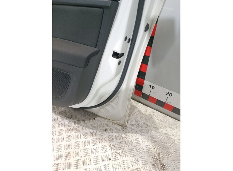Дверь передняя правая к Skoda Superb, 2010г.