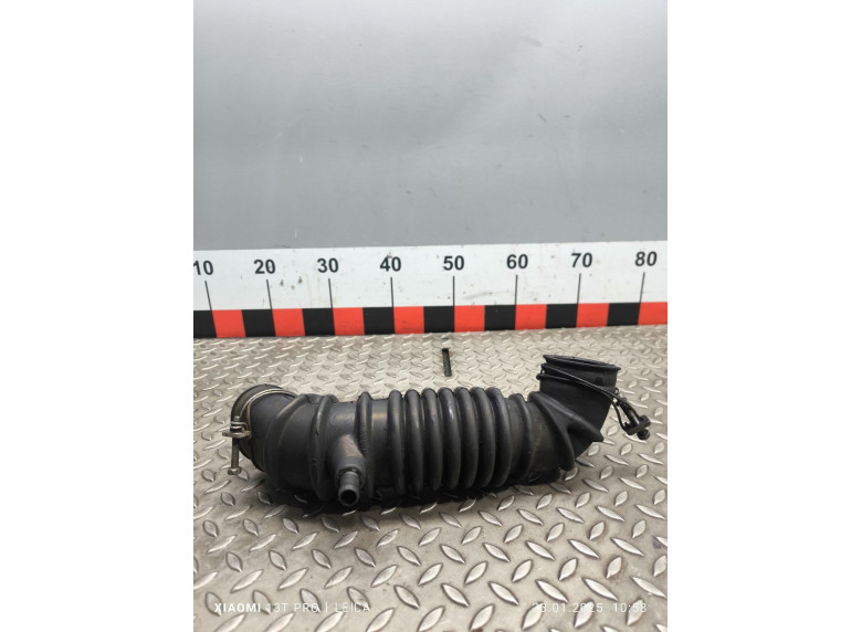 Патрубок турбины к Hyundai Galloper, 1999г.