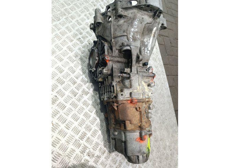 КПП механическая (МКПП) к Volkswagen Passat, 2002г.