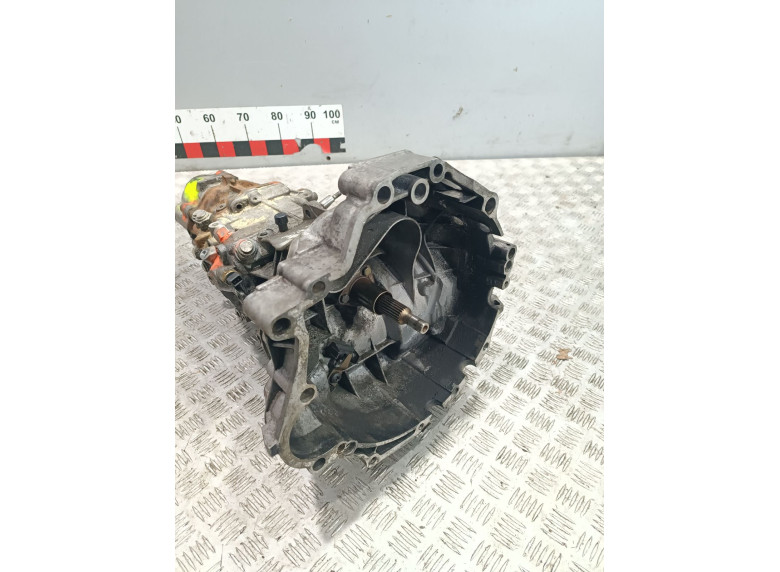 КПП механическая (МКПП) к Volkswagen Passat, 2002г.